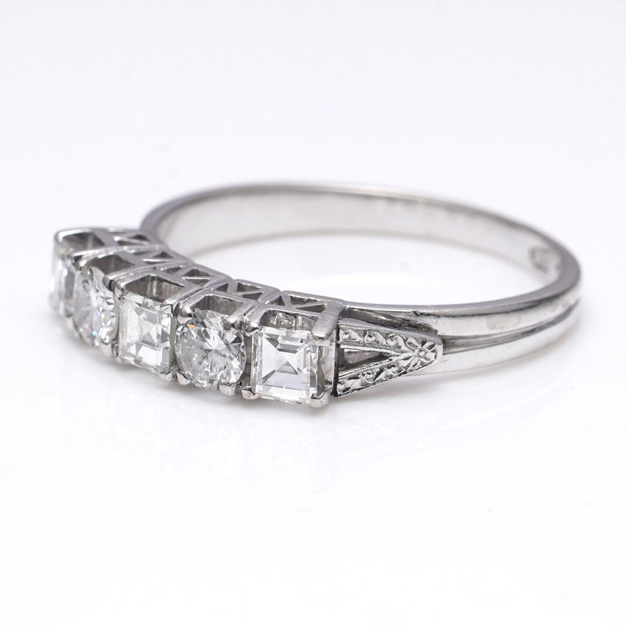 Brilliant and Square Carre Cut Diamond Five Stone Ring in Platinum, 0.75 carat total