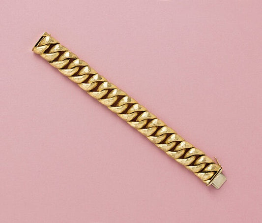 Vintage 18ct Yellow Gold Wide Textured Curb Link Bracelet