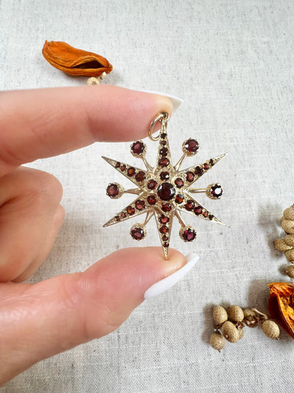 Vintage 9ct Gold Stamped, 1960s Garnet Starburst Pendant