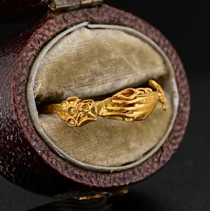 Rare Antique 14th 15th Century High Carat 22ct 24ct Gold Fede Ring, Interlocking Hands, from a private Italian collection