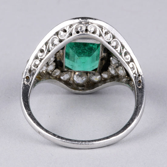 Art Deco French 1.80ct Certified Colombian Emerald and Old Cut Diamond Ring with Onyx in Platinum
