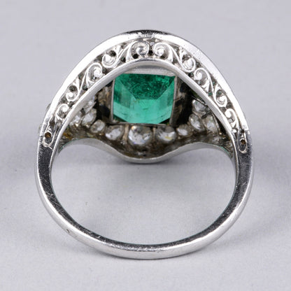 Art Deco French 1.80ct Certified Colombian Emerald and Old Cut Diamond Ring with Onyx in Platinum
