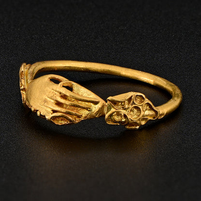 Rare Antique 14th 15th Century High Carat 22ct 24ct Gold Fede Ring, Interlocking Hands, from a private Italian collection