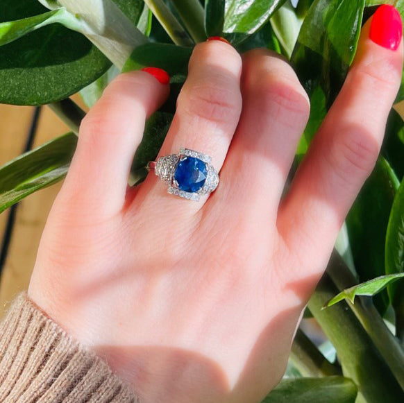 Vintage 2.90ct Natural Ceylon Sapphire and Diamond Cluster Ring in Platinum, Circa 1940s