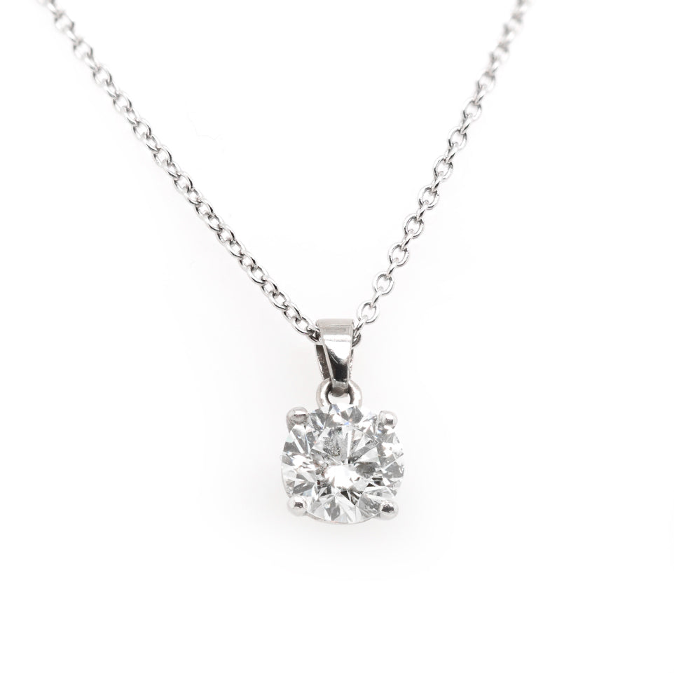 1.23 carat diamond pendant in white gold.