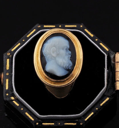 Antique Georgian Socrates Agate Cameo Ring in 18ct Gold
