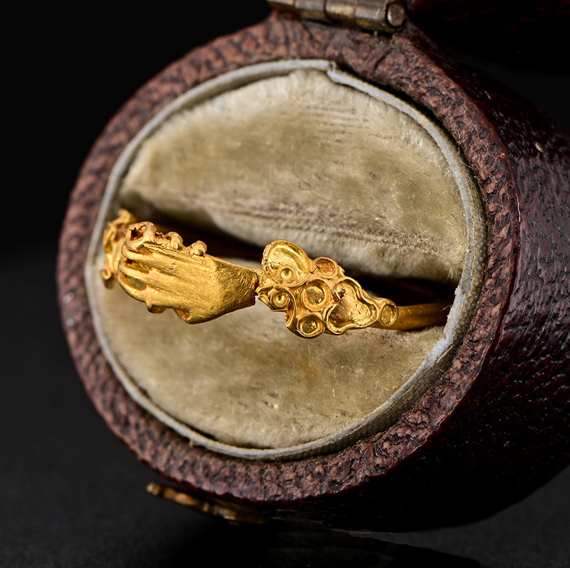 Rare Antique 14th 15th Century High Carat 22ct 24ct Gold Fede Ring, Interlocking Hands, from a private Italian collection