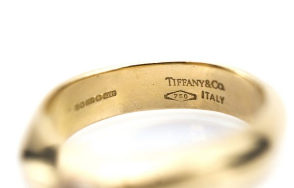 Tiffany and Co Diamond Ring, 0.33cts, in 18ct Yellow Gold, Signed