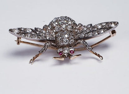 Antique Victorian Old Mine Cut Diamond Bee Brooch, 10.00 carats