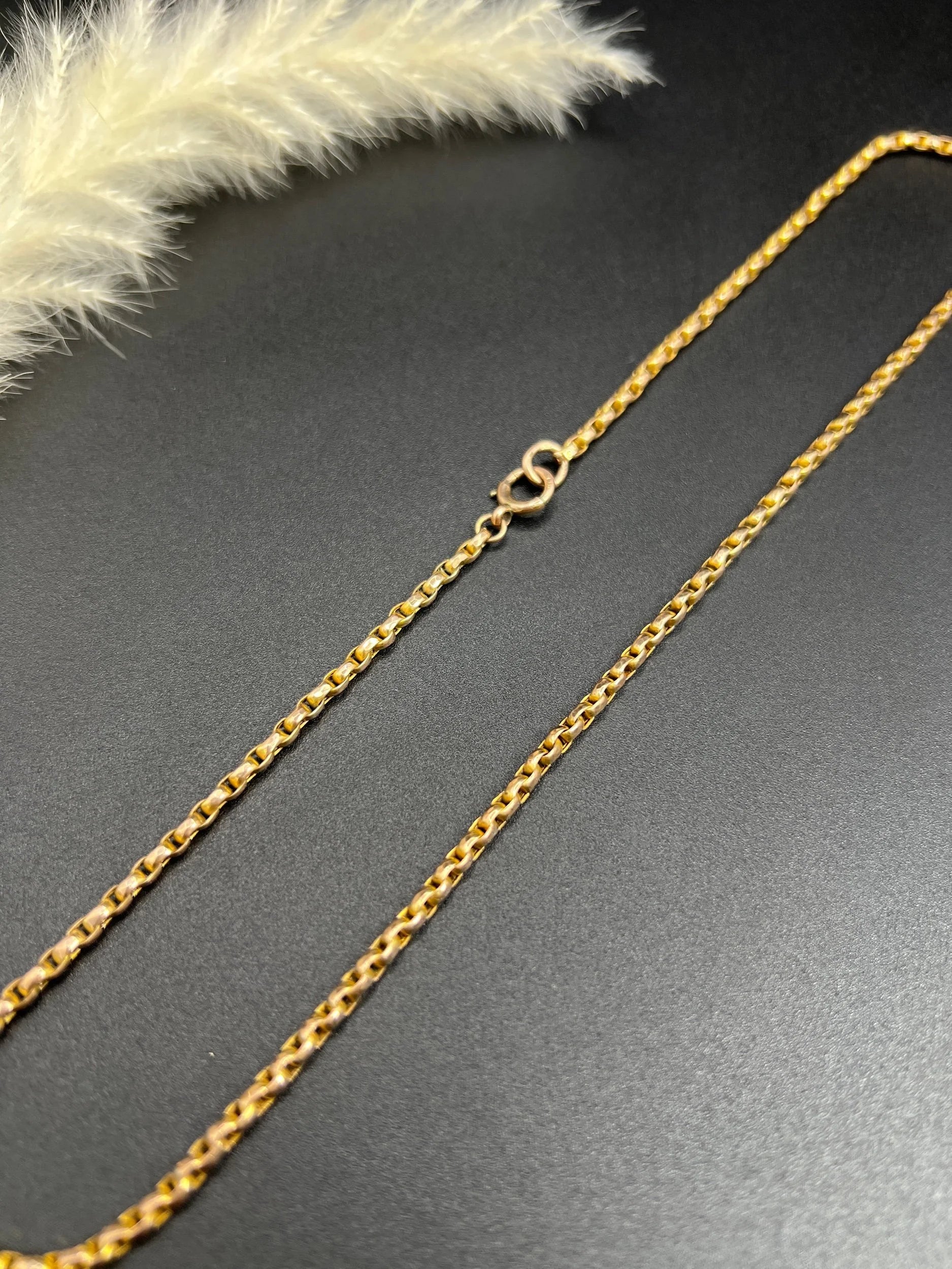 Antique 9 Carat Rose Gold 18.5 Inch Oval Faceted Belcher Link Chain, Circa 1900