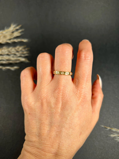 18 Carat Yellow Gold Cushion and Round Cut Diamond Band Ring, 1.20 Carats