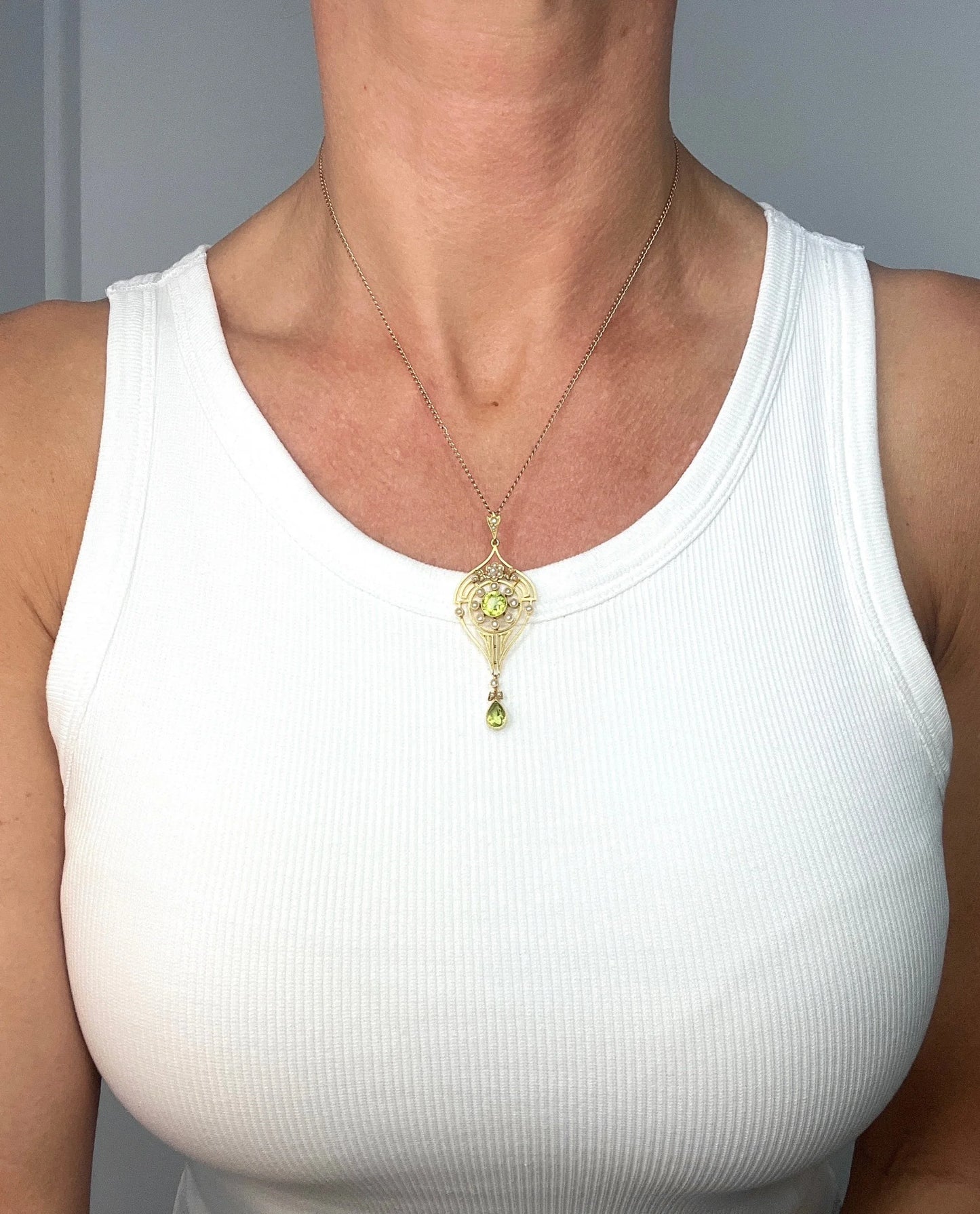 Antique 15 Carat Yellow Gold Peridot and Seed Pearl Drop Pendant, Circa 1910