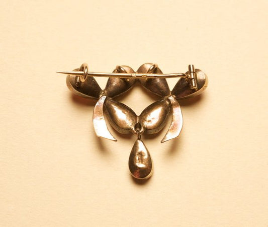 Art Nouveau Garnet and 18ct Yellow Gold Clover Brooch