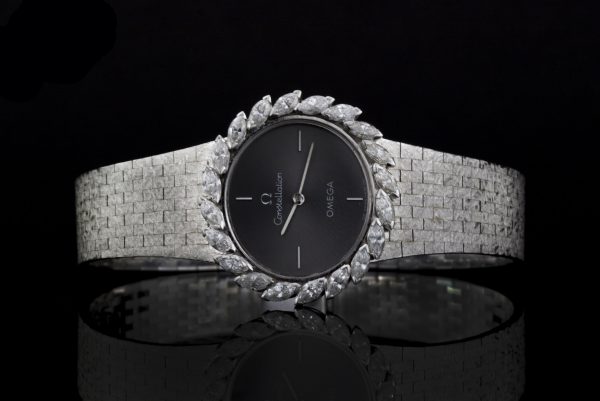 Vintage Omega Ladies 18ct White Gold and Diamond Set Manual Watch