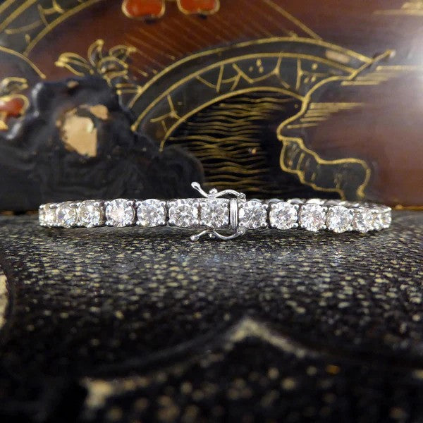 13.80ct Round Brilliant Cut Diamond Line Tennis Bracelet in 18ct White Gold, 13.80 carat total