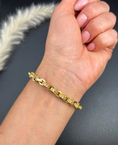 Victorian 9 Carat Yellow Gold Fancy Link Albert Bracelet with Swivel Clasp and T-bar