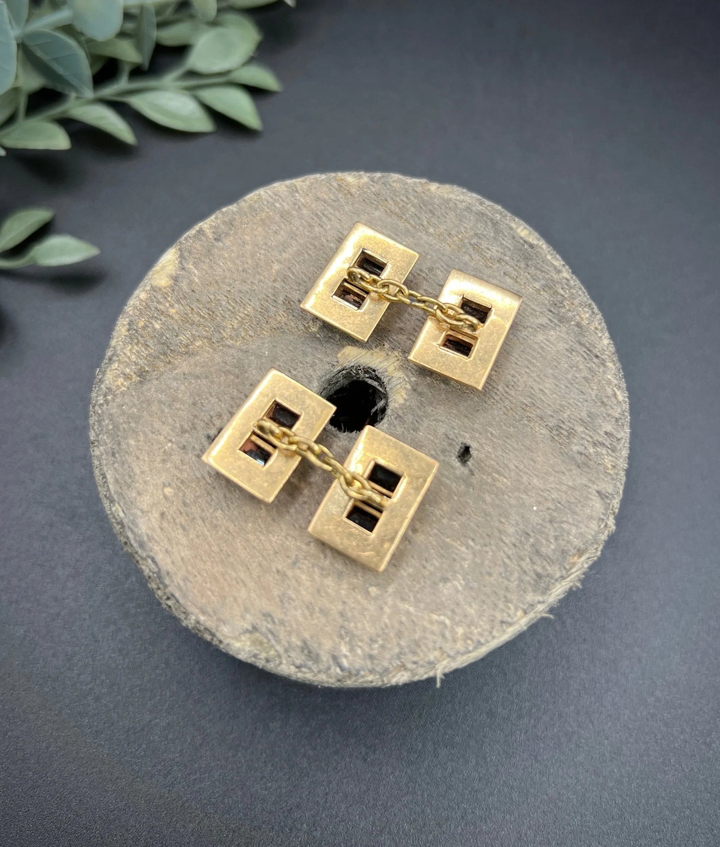 Vintage 18 Carat Yellow Gold, 1940's Onyx Rectangular Shaped Cufflinks