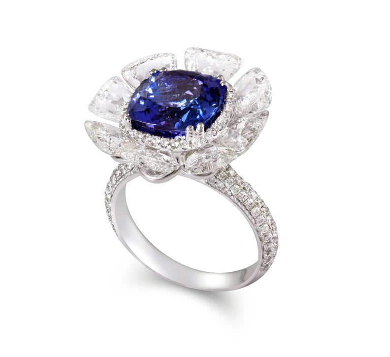 Cushion Cut Tanzanite and Diamond Cocktail Ring, 11.74ct total, 18ct Gold