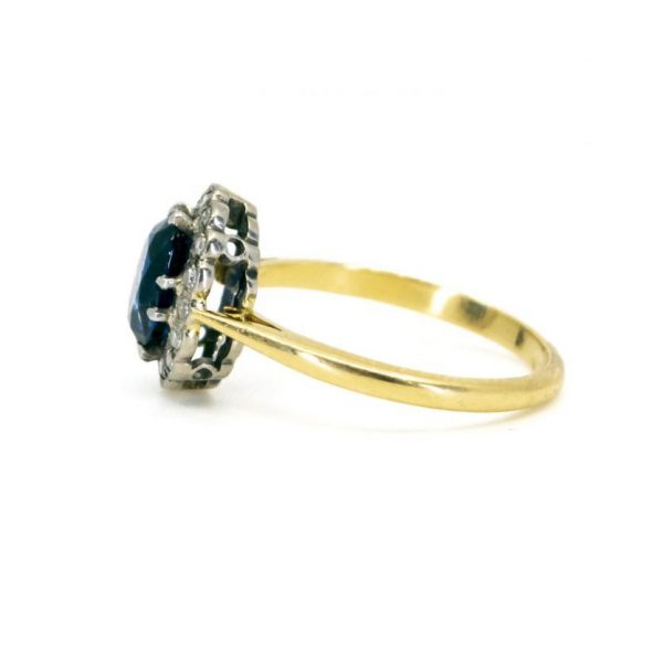 Antique Victorian Sapphire and Diamond Oval Cluster Ring, 1.90cts