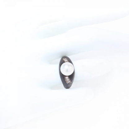 Vintage 1930s March and Co Pearl, Diamond and Gun Metal Ring