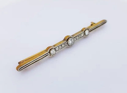 Antique Diamond Bar Brooch, in 15ct gold and platinum