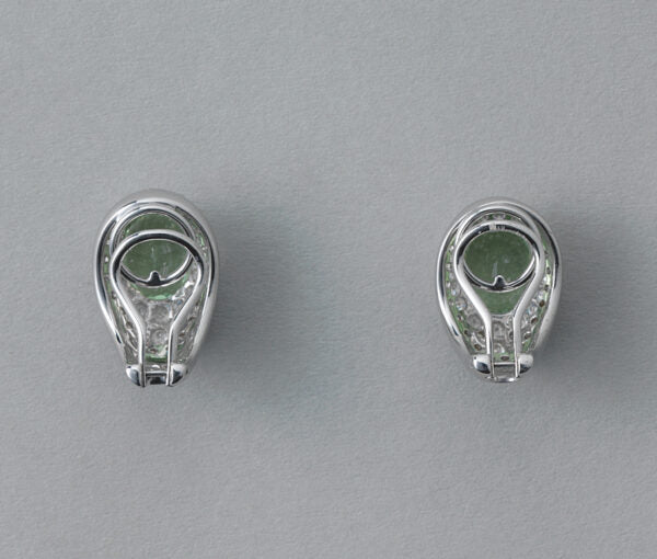 Contemporary Green Tourmaline and Diamond Cluster Stud Clip On Earrings