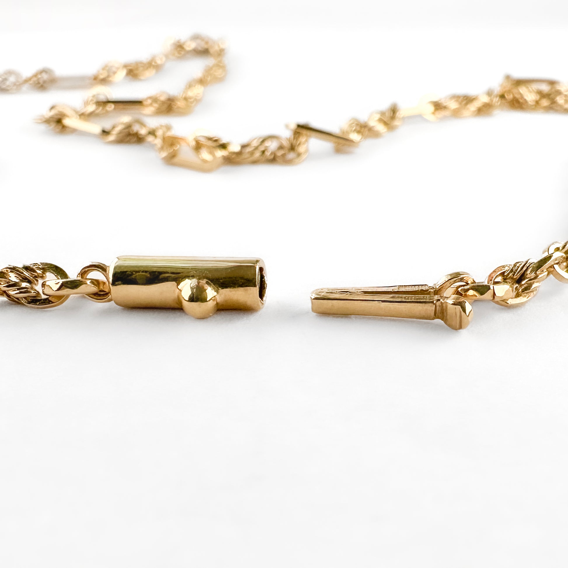 Vintage 9ct Yellow Gold Bar and Twist Fancy Link Chain Necklace