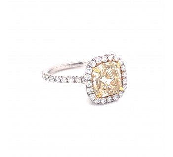 Cushion-Cut Yellow Diamond Cluster Ring in 18ct Gold, 4.50 carat total