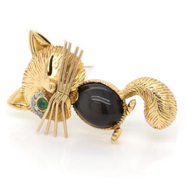 Vintage 18ct Gold Winking Cat Brooch with Diamond and Emerald Set Eye