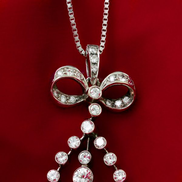 Vintage 1950s Freshwater Pearl and Diamond Pendant Necklace, 1.50 carats