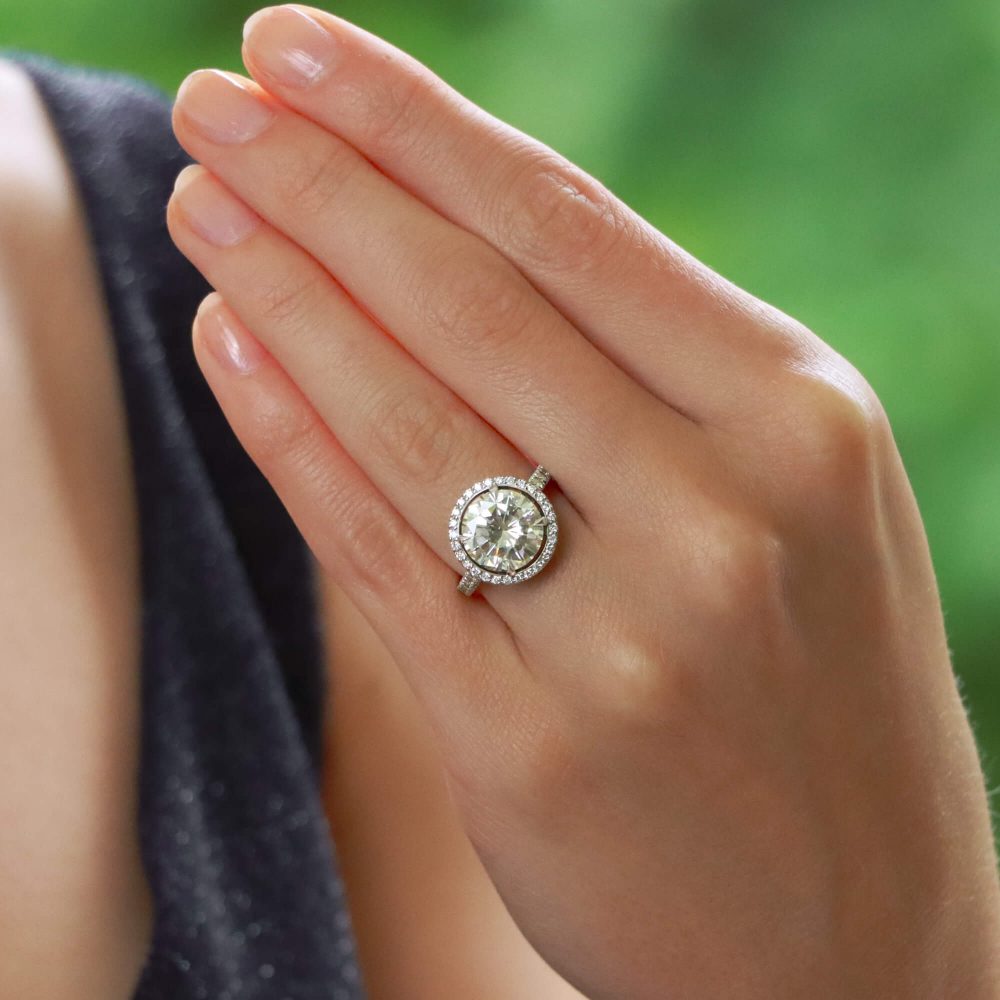 3.75ct Round Brilliant Diamond Halo Engagement Ring in Platinum