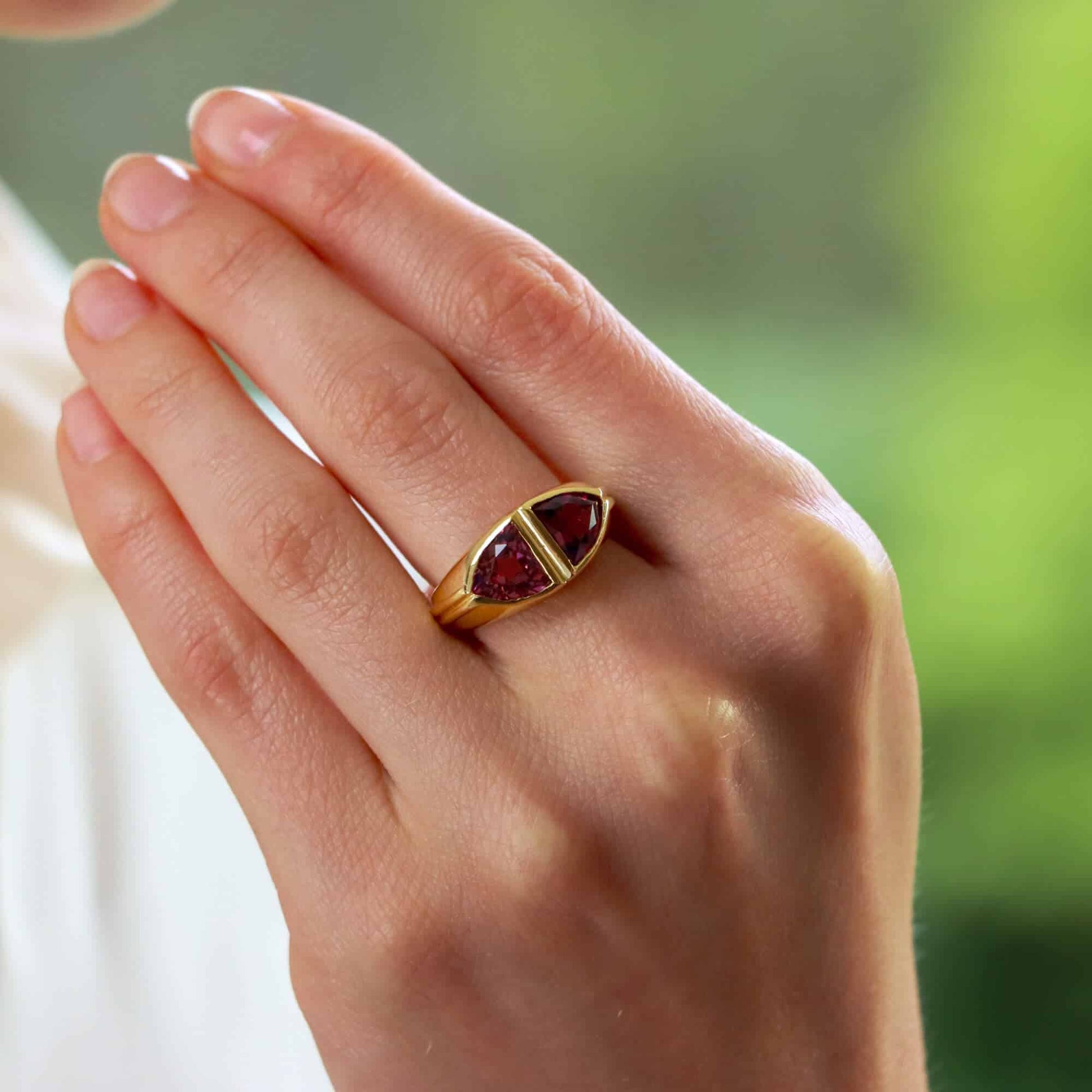 Vintage Bulgari two tone tourmaline ring set in gold.