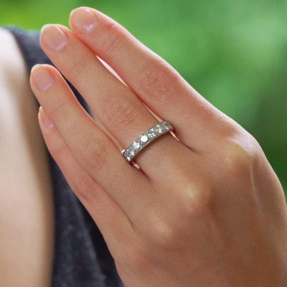 Round Brilliant Cut Diamond Full Eternity Ring in 18ct White Gold