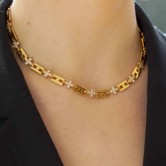 Vintage Hermès diamond chain necklace set in 18 carat yellow gold.
