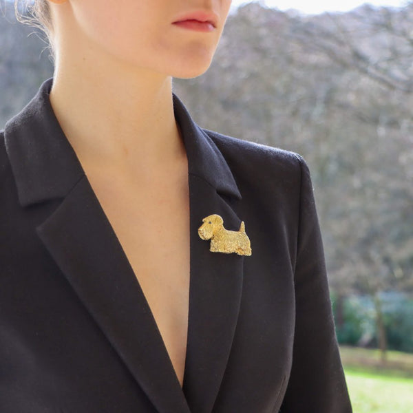 Yellow Gold Scottish Terrier Dog Brooch with Sapphire Eyes