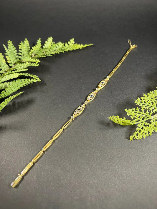 Antique Link Bracelet In 18 Carat Yellow Gold And Platinum With Diamonds And Sapphires