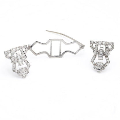 Vintage 1.84ct Brilliant and Baguette Diamond Double Clip Brooch in Platinum Circa 1940s