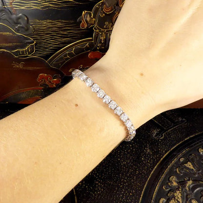 13.80ct Round Brilliant Cut Diamond Line Tennis Bracelet in 18ct White Gold, 13.80 carat total