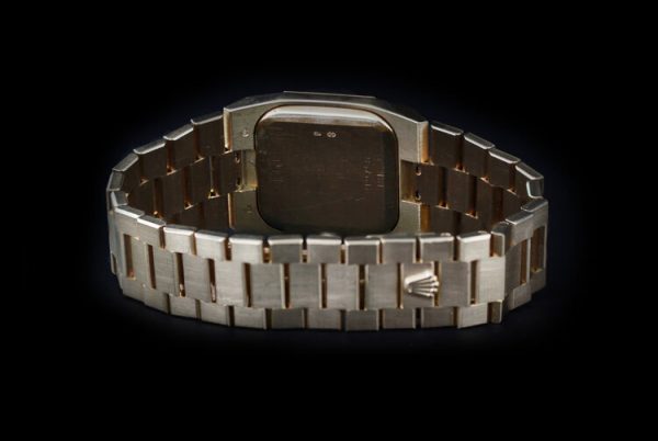 Vintage Rolex Cellini 18ct Yellow Gold 27mm Manual Watch, champagne dial, Roman numerals at 3 6 9 and 12, Rolex 18ct gold bracelet strap, Circa 1990’s