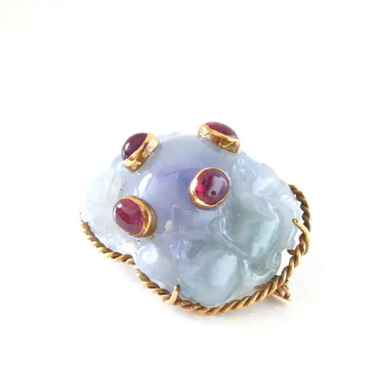 Unusual Vintage Carved Lavender Jadeite Jade Brooch with Rubies, Circa 1940s