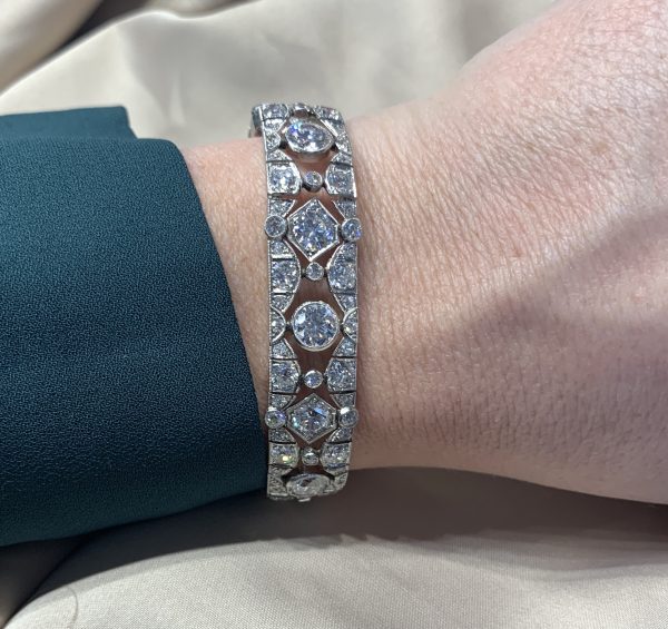 Art Deco French Old Cut Diamond Bracelet in Platinum, 17.00 carats