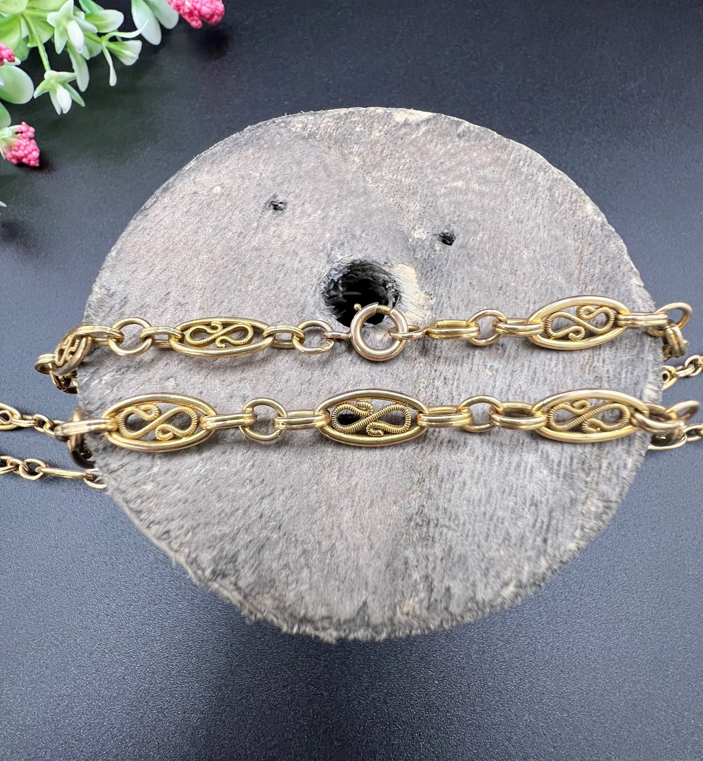 Antique 18 Carat Yellow Gold Fancy Filigree Oval Link Chain Necklace, Circa 1920