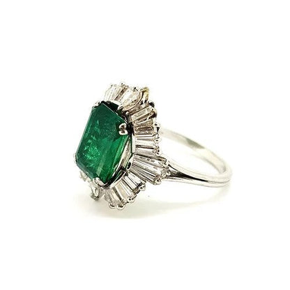 4ct Emerald and Diamond Cluster Ballerina Ring in Platinum