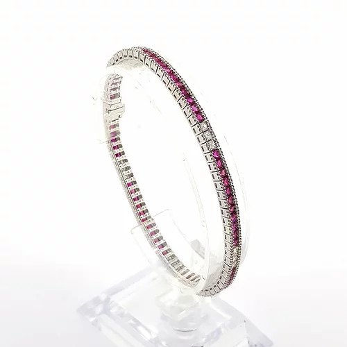 Princess Cut Ruby and Diamond Line Bracelet in 18ct Gold, 8.62 carats