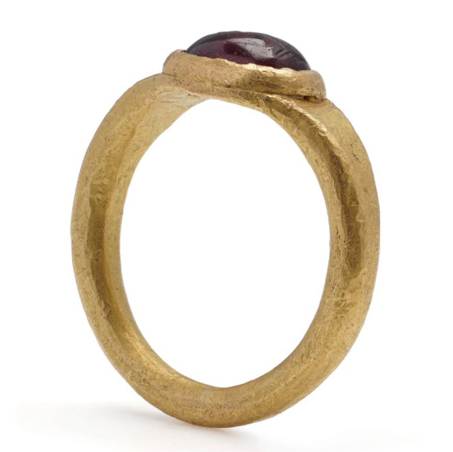 Antique Roman 22ct Gold Carved Amethyst Intaglio Ring