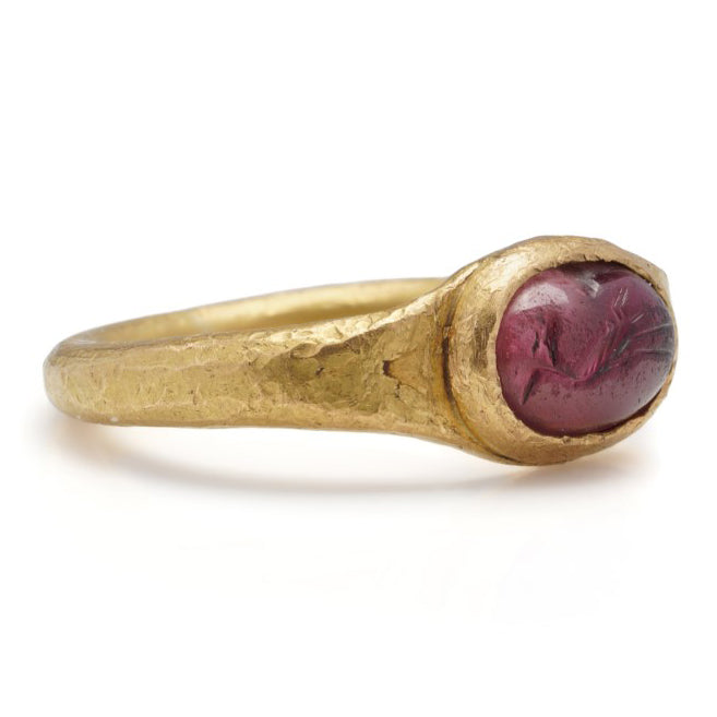 Antique Roman 22ct Gold Carved Amethyst Intaglio Ring