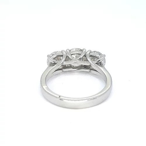 Traditional Three Stone Diamond Ring in Platinum, 2.85 carat total