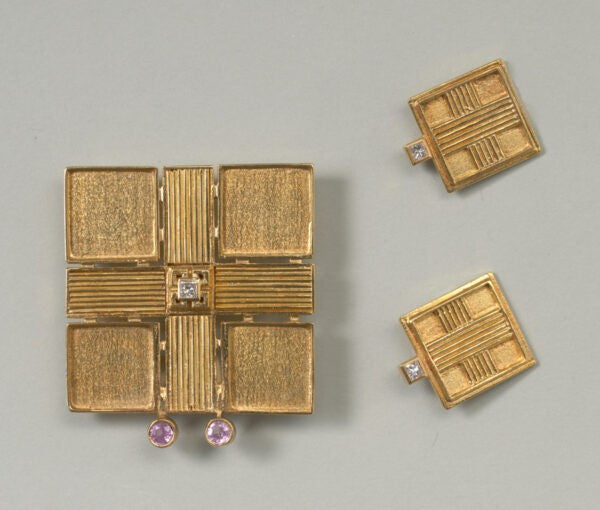 Jacob de Groes 18ct Gold Square Geometric Brooch and Earrings; striped cross detail around a central square-cut diamond, two pink tourmalines set to brooch