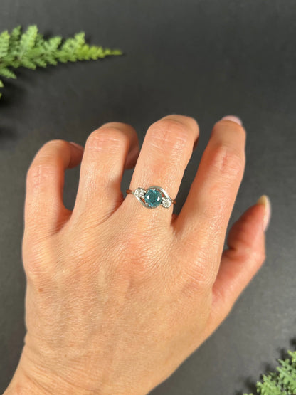 Vintage 18ct Yellow Gold & Platinum, 1980s Three Stone Zircon Diamond Cossover Trilogy Ring