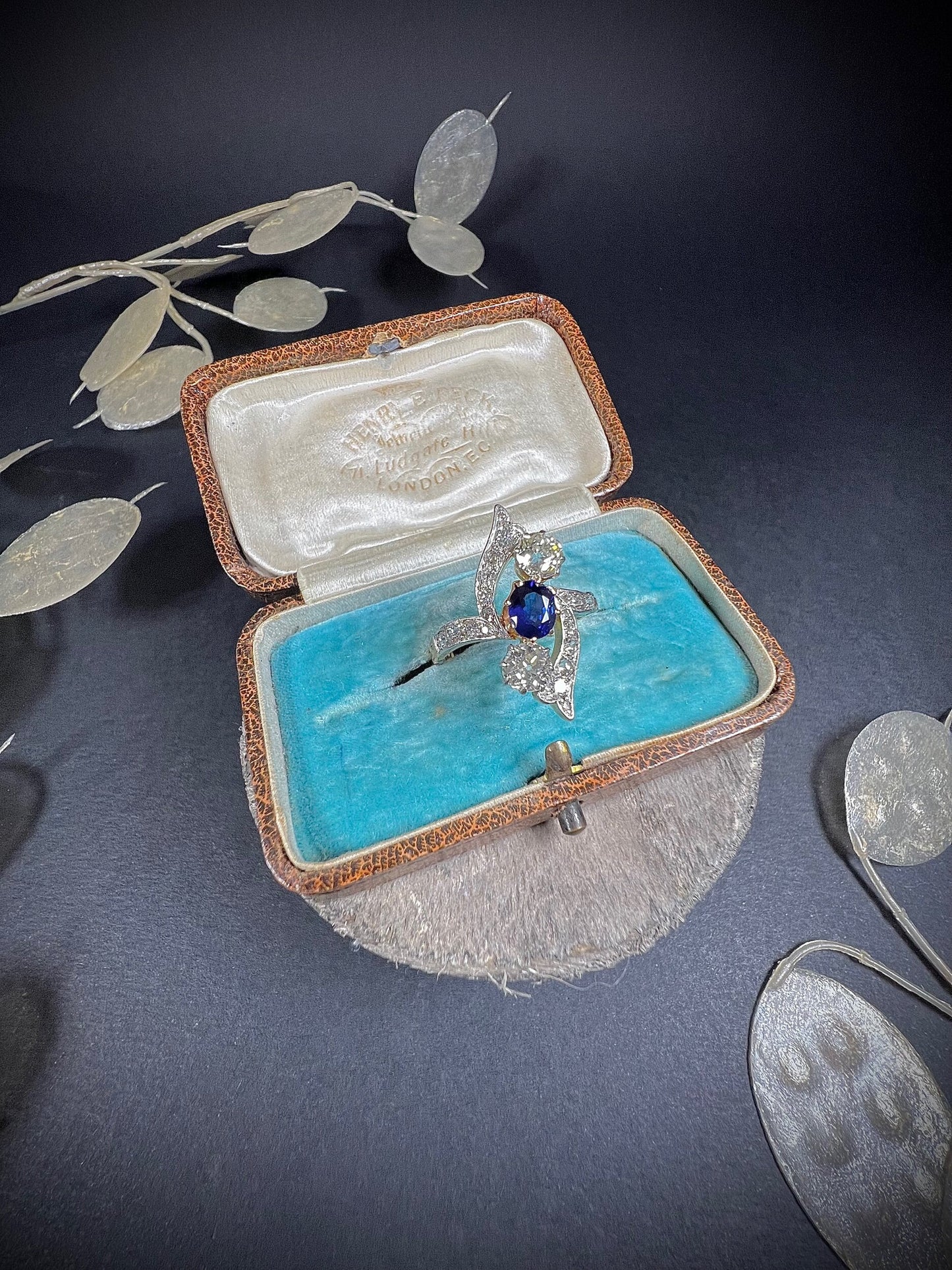 Victorian 18 Carat Yellow Gold Sapphire and Diamond Marquise/Navette Ring, Circa 1880
